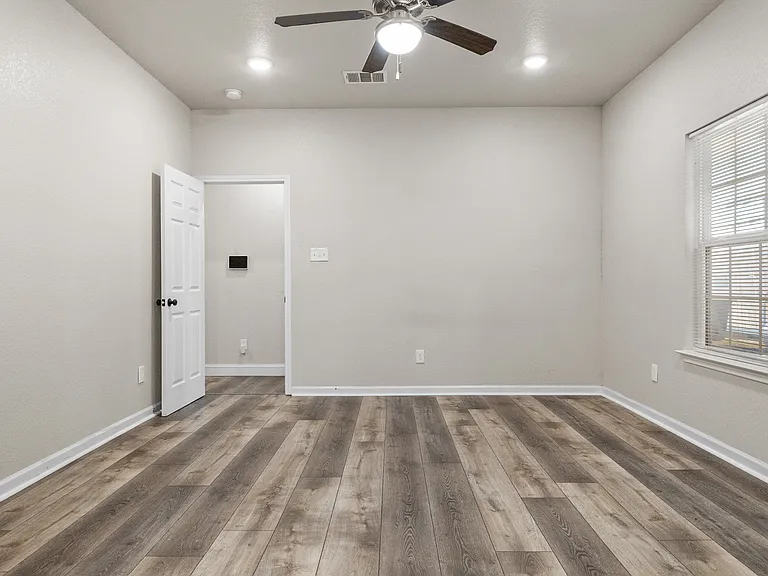 850 E Harvey Ave — Photo 20