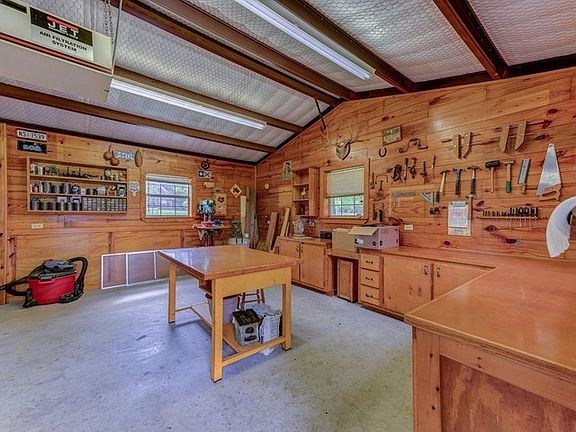 3rd image of 1544 County Road 127