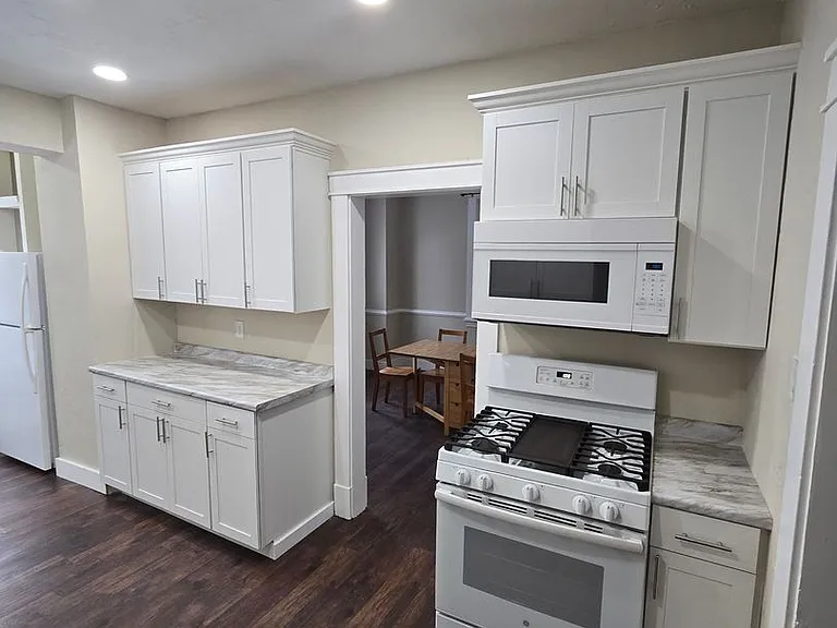 1818 Tonopah Ave — Photo 11