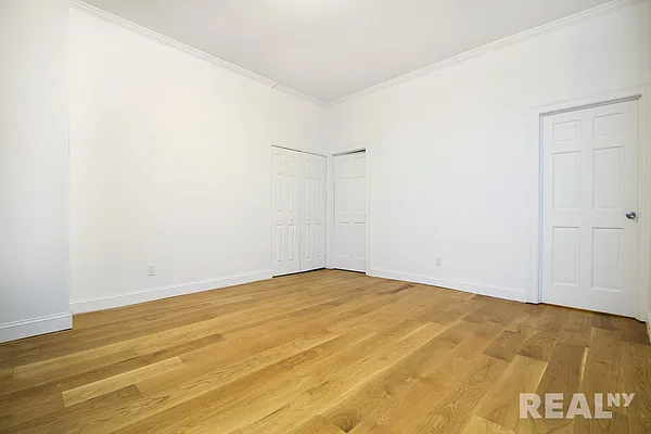 Rented by REAL New York | media 3