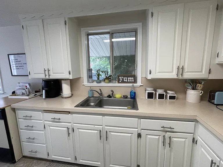 823 N 100 W #MAIN LEVEL — Photo 22