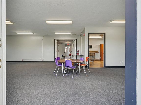 3rd image of 2201 Kickapoo Dr