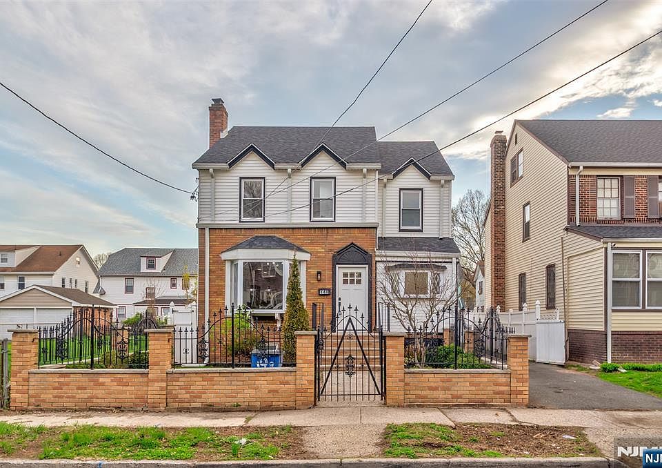 1st image of 150 Hansbury Ave