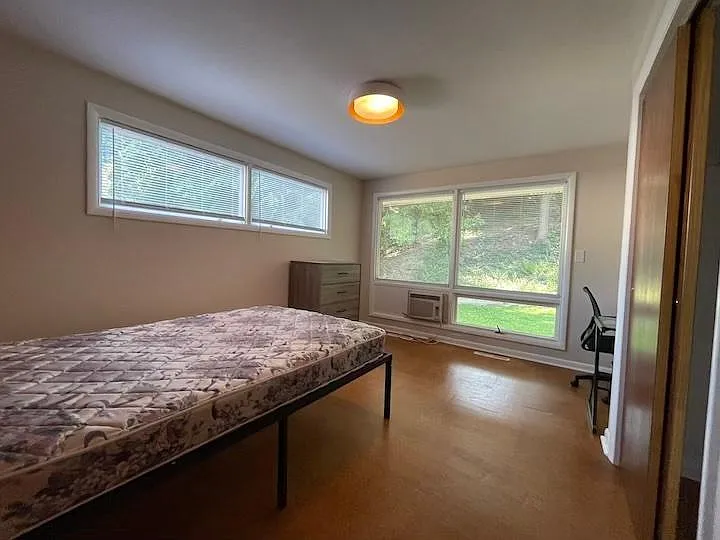 275 Fellows Ave — Photo 24