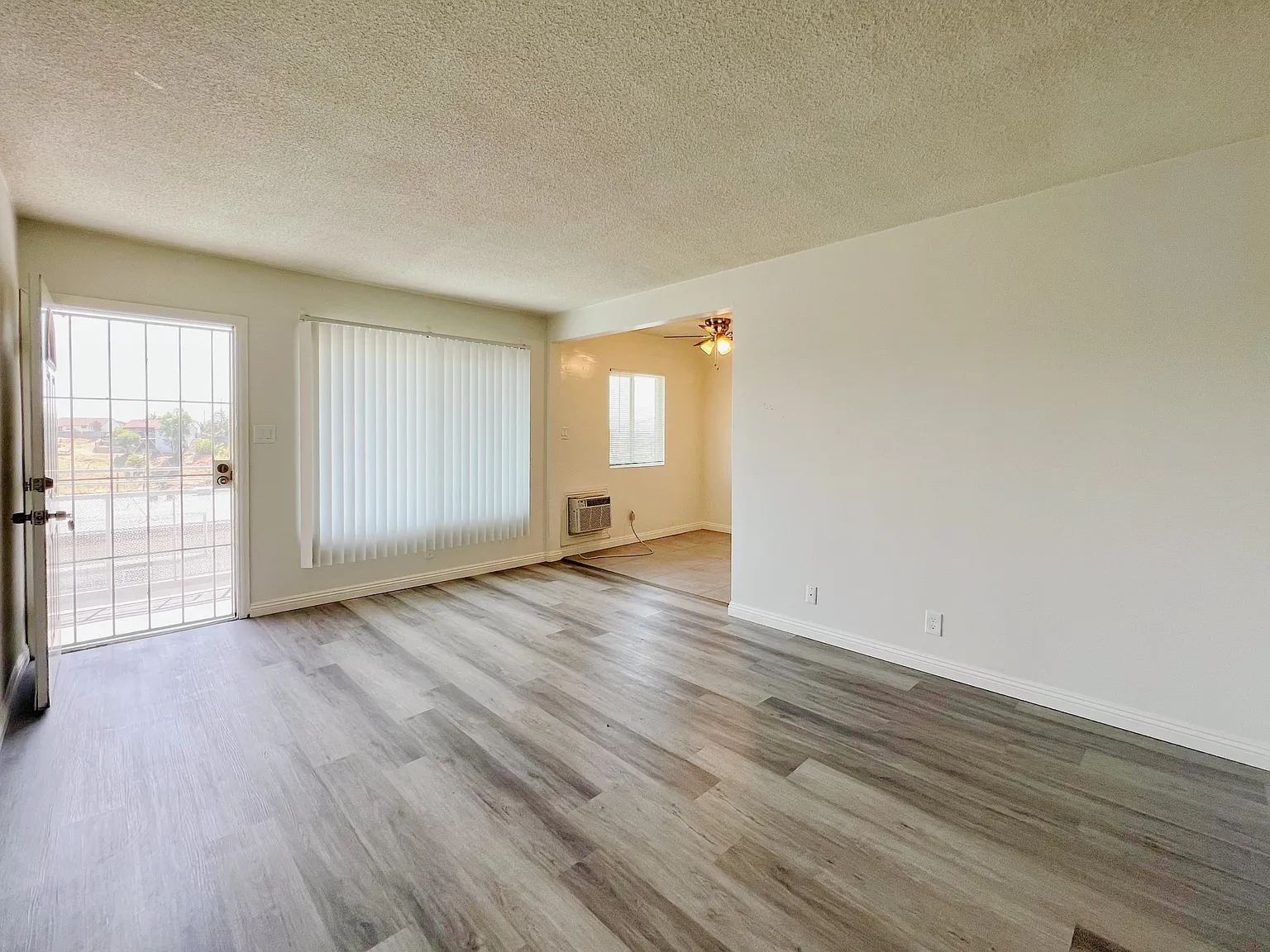 1 bed, 700 sqft, $1,845 — Photo 4