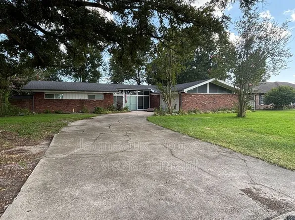 307 Allison Ln, Sulphur, LA 70663