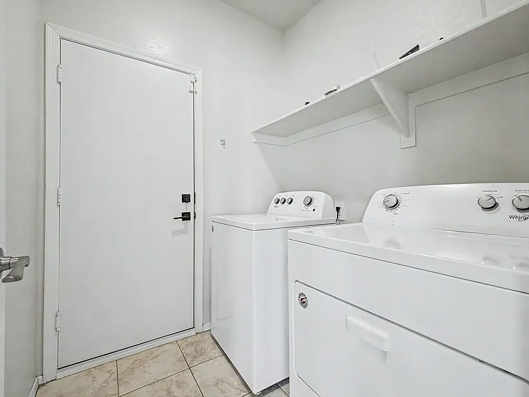 24654 N Corn St — Photo 25