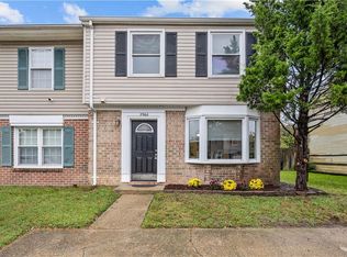 5966 Edgelake Dr, Virginia Beach, VA 23464