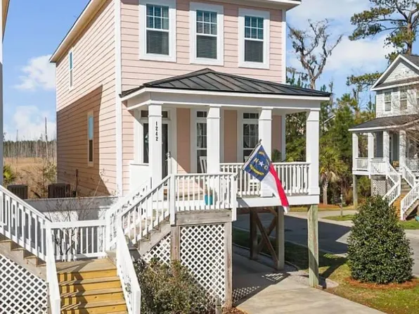 1242 Charleston Common Drive, Leland, NC 28451