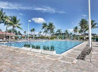 634 Saxony Ln Unit 634, Delray Beach, FL 33446