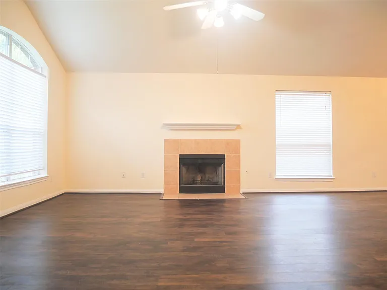 2311 Flint Brook Ct — Photo 3