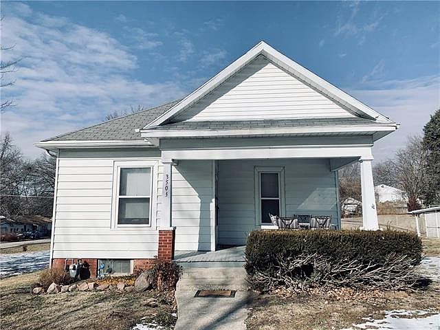 1st image of 3503 Seneca St
