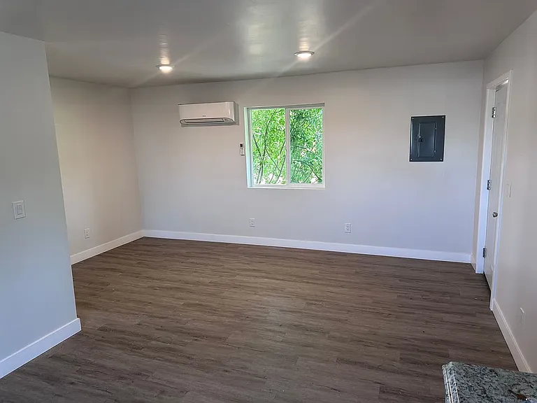 218 Doolittle Dr #1 — Photo 5