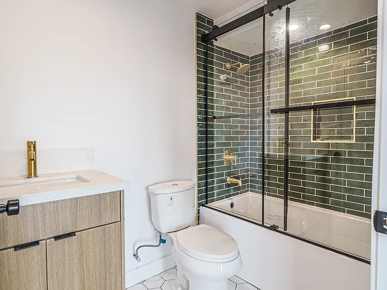 6224 Banner Ave — Photo 9