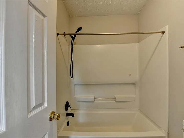 3876 Meadow Creek Dr — Photo 24