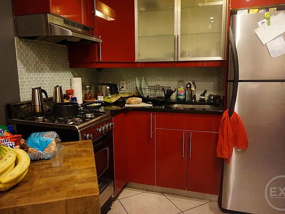 3rd image of 341 S 4th St APT 1L