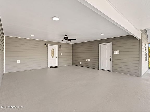 5th image of 1059 Thomas School Rd