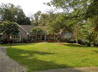 623 Twin Pine Rd, Pittsburgh, PA 15215