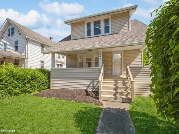 945 Hunt St, Akron, OH 44306