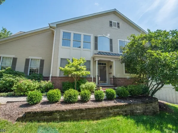 75 Schindler Way, Fairfield Twp., NJ 07004