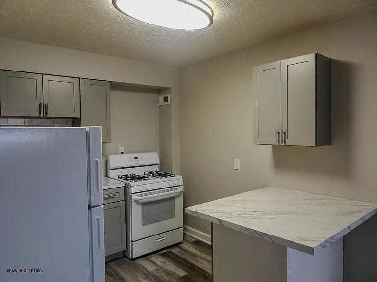 LongView Apartments — Photo 59