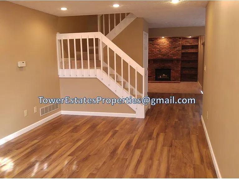 1746 Hightower Dr — Photo 4