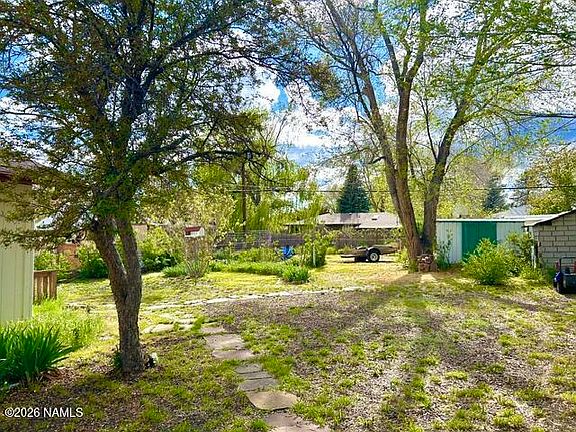 2nd image of 2915 N Alta Vista Dr