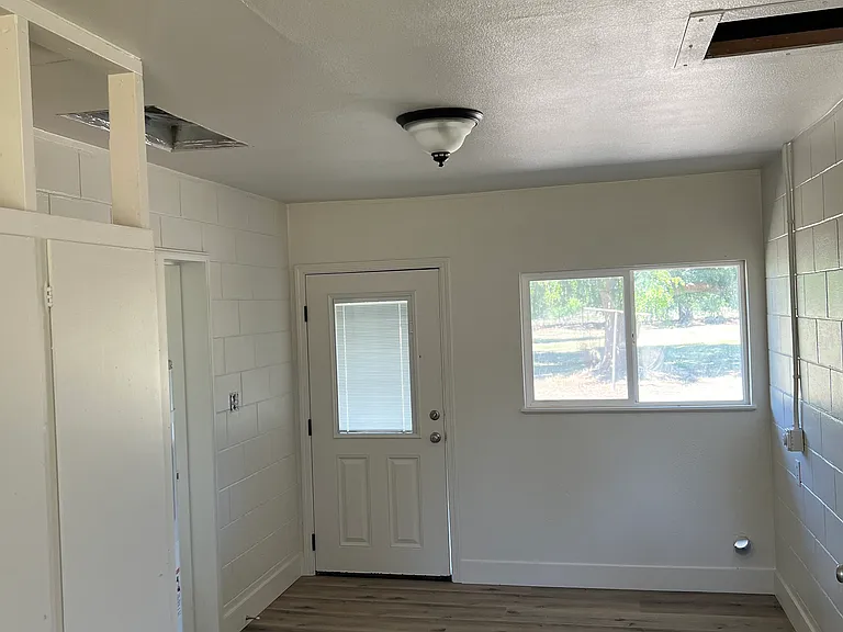 4693 County Rd E — Photo 18