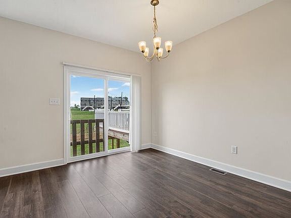 4th image of 109 Holstein Dr