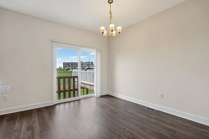 109 Holstein Dr — Photo 4
