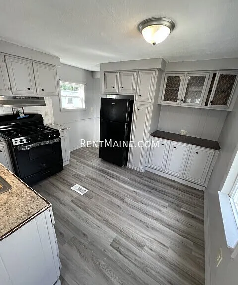 681 Main Rd N #11 — Photo 5