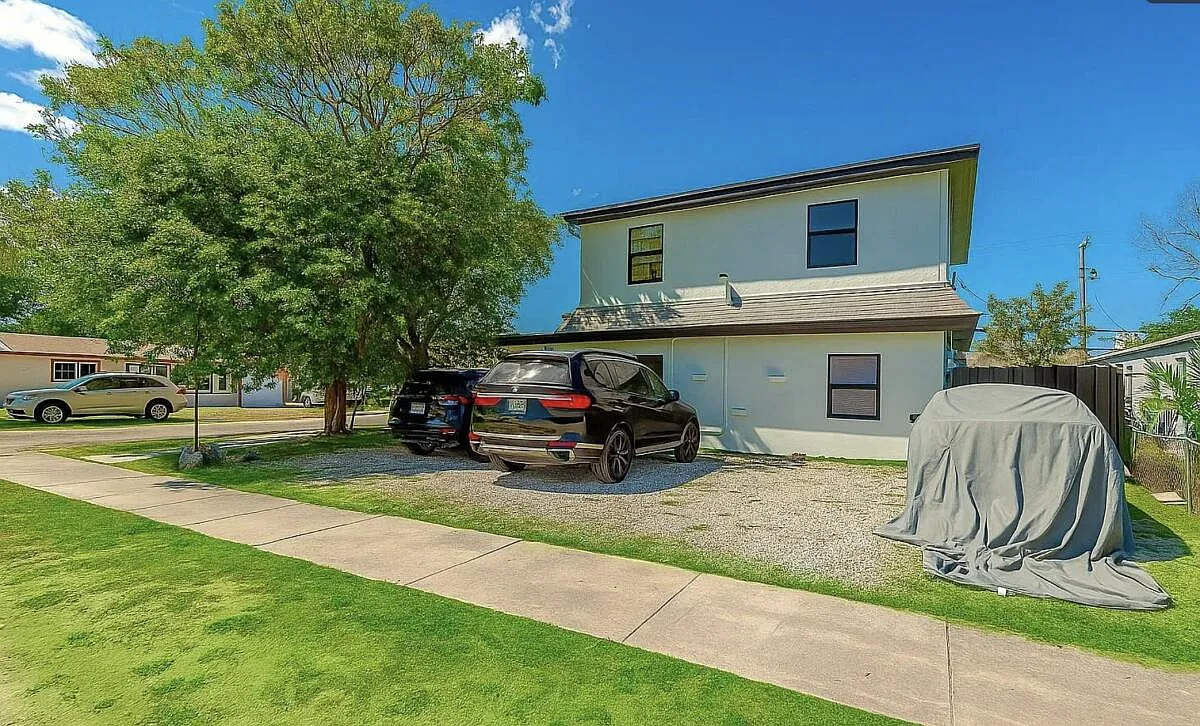 1 bed, 1.0 bath, 700 sqft, $2,500 — Photo 3