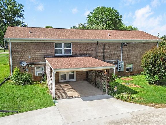 4th image of 208 Auburn Ave