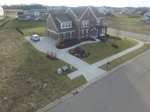 4th image of 5289 Othello Dr