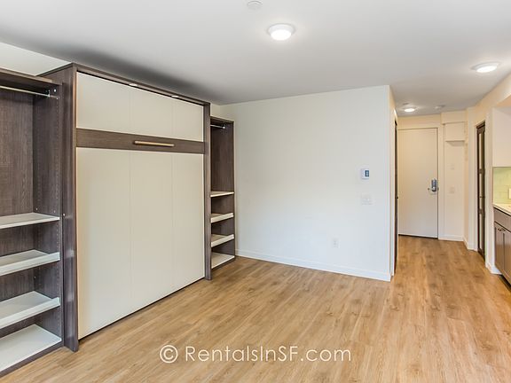 5th image of 1532 Howard St #201