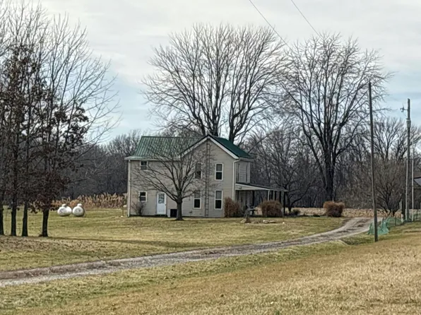 831 Cips Trl, Coffeen, IL 62017