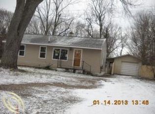 9121 Maltby Rd, Brighton, MI 48116