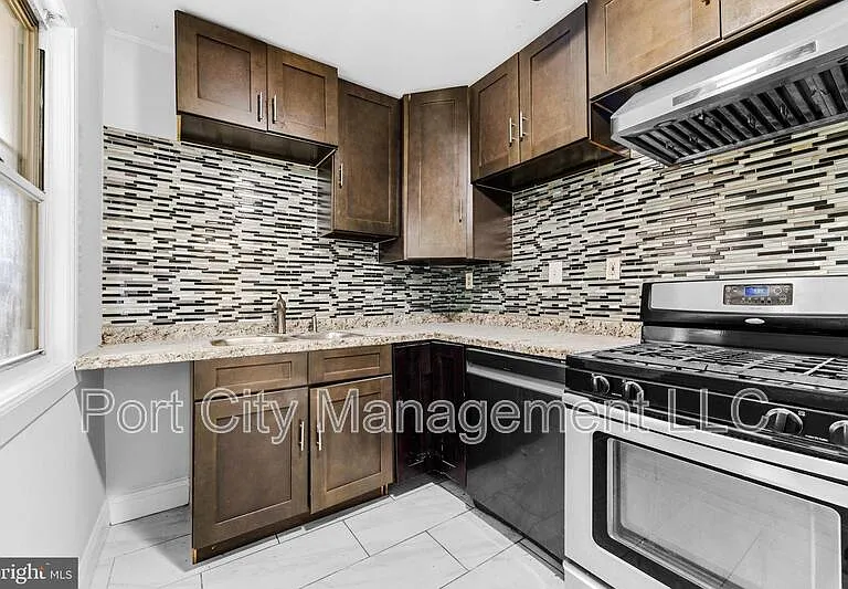 215 Cleveland Ave #1 — Photo 5