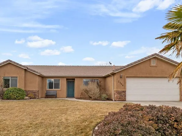 2544 S 350 West Cir, Washington, UT 84780