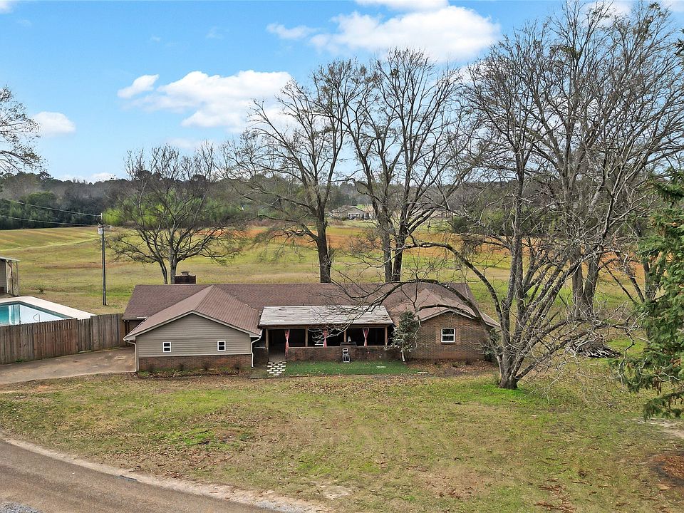 1st image of 95 Hickory Hill Rd