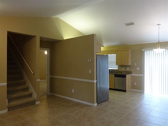 3rd image of 1132 SW Irving St