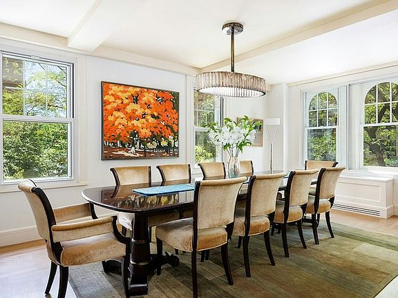 2nd image of 27 W 72nd St #201