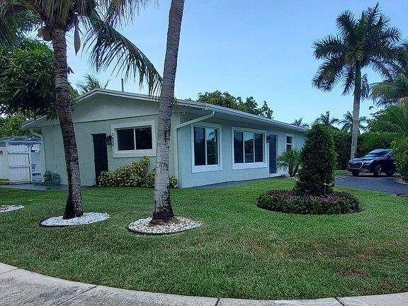2nd image of 3800 NE 4th Avenue