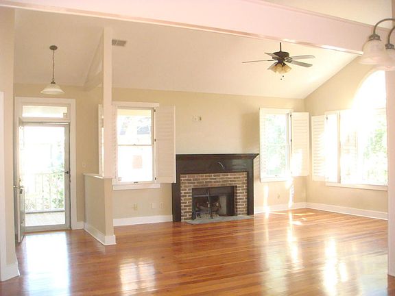 4th image of 1551 Ben Sawyer Blvd