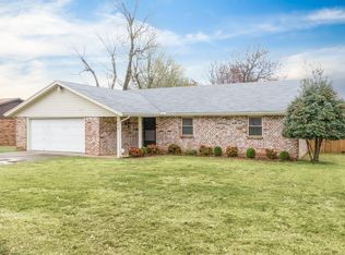1403 Ridgecrest St, Springdale, AR 72762