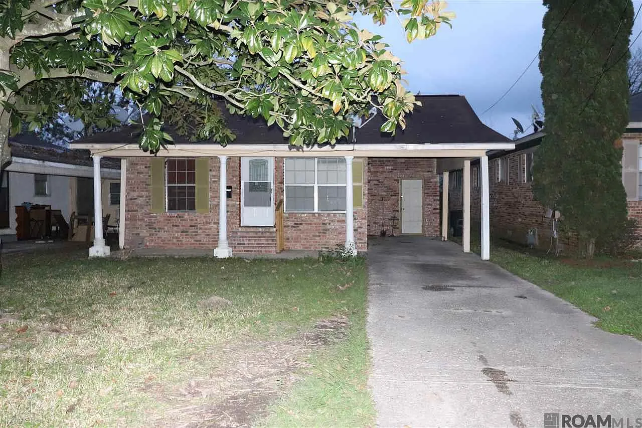 3 bed, 1400 sqft, $1,200 — Photo 1