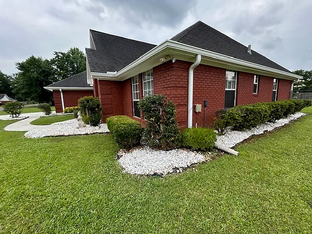 3 bed, $2,250 — Photo 4
