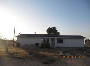 7544 Goss Rd, Phelan, CA 92371