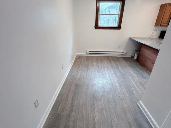 475-477 Clinton, 475 Clinton Ave Floor 2, Newark, NJ 07108