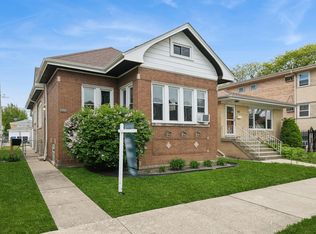 5849 W Eddy St, Chicago, IL 60634